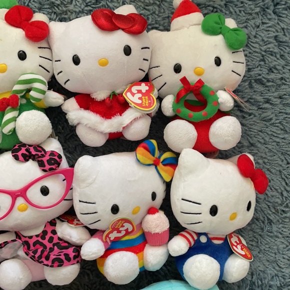 NWOT HELLO KITTY BEANIES - Picture 3 of 8